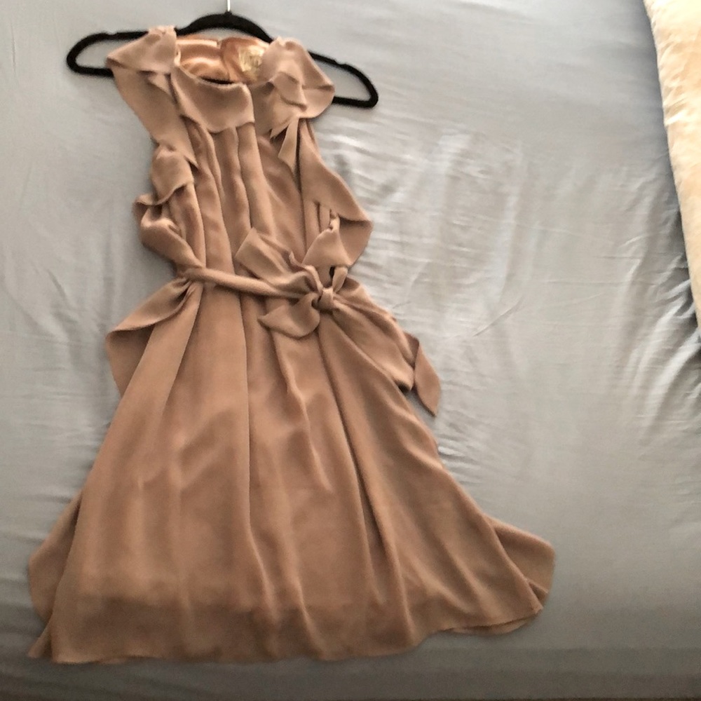 Sleeveless dress